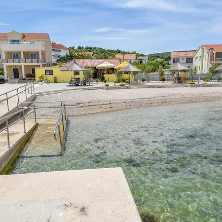 L And S On The * Ugrinici