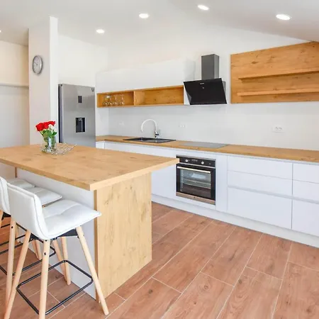 Appartement L And S On The