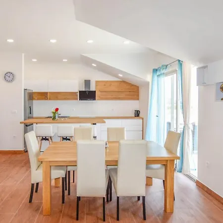 L And S On The Apartment Ugrinici